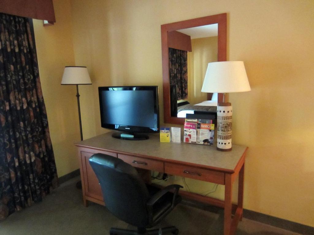 Hotel St-Bernard Saint-Bernard-de-Lacolle Phòng bức ảnh
